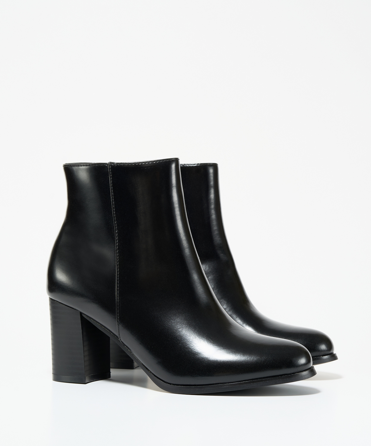 Botín liso tacón image number null